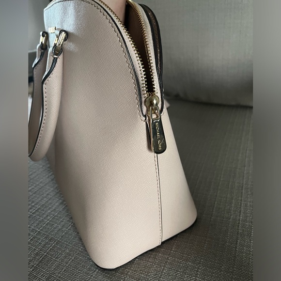 Micheal Kors crossbody bag pink - Picture 8 of 8